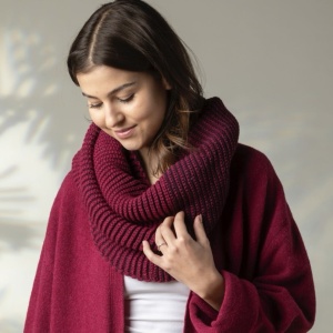 Eribe Corry Tonal Cowl - Berry