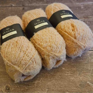 Isager Boucle yarn 100% alpaca colour 62