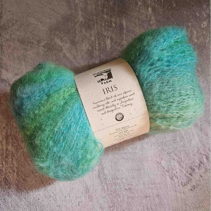 Juniper Moon Farm Yarns Iris - Ocean Waves 002