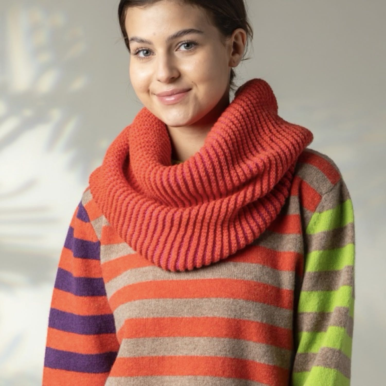 Eribe Corry Tonal Cowl - Bubblegum