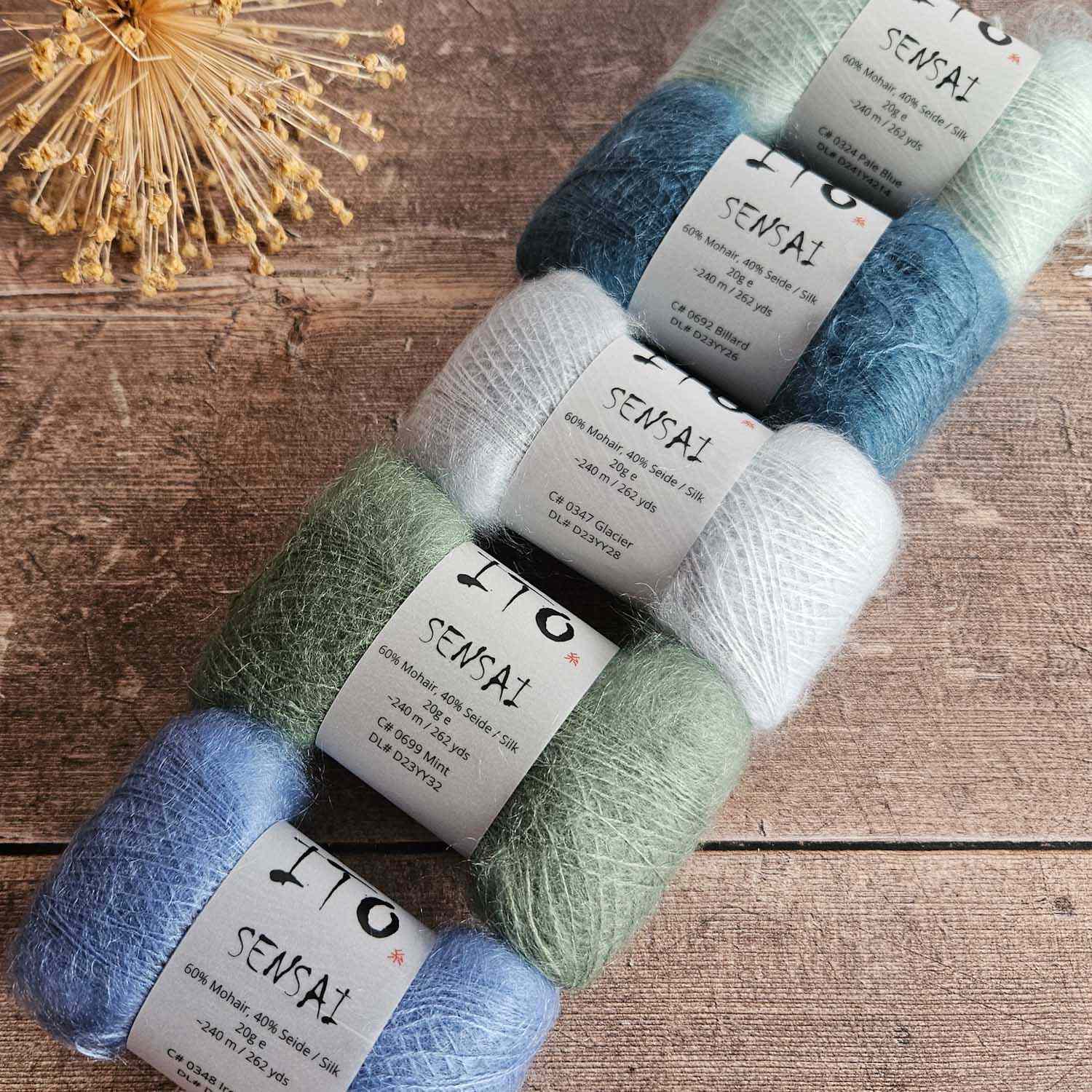 ITO Osaka Scarf knitting kit - Sea Mist