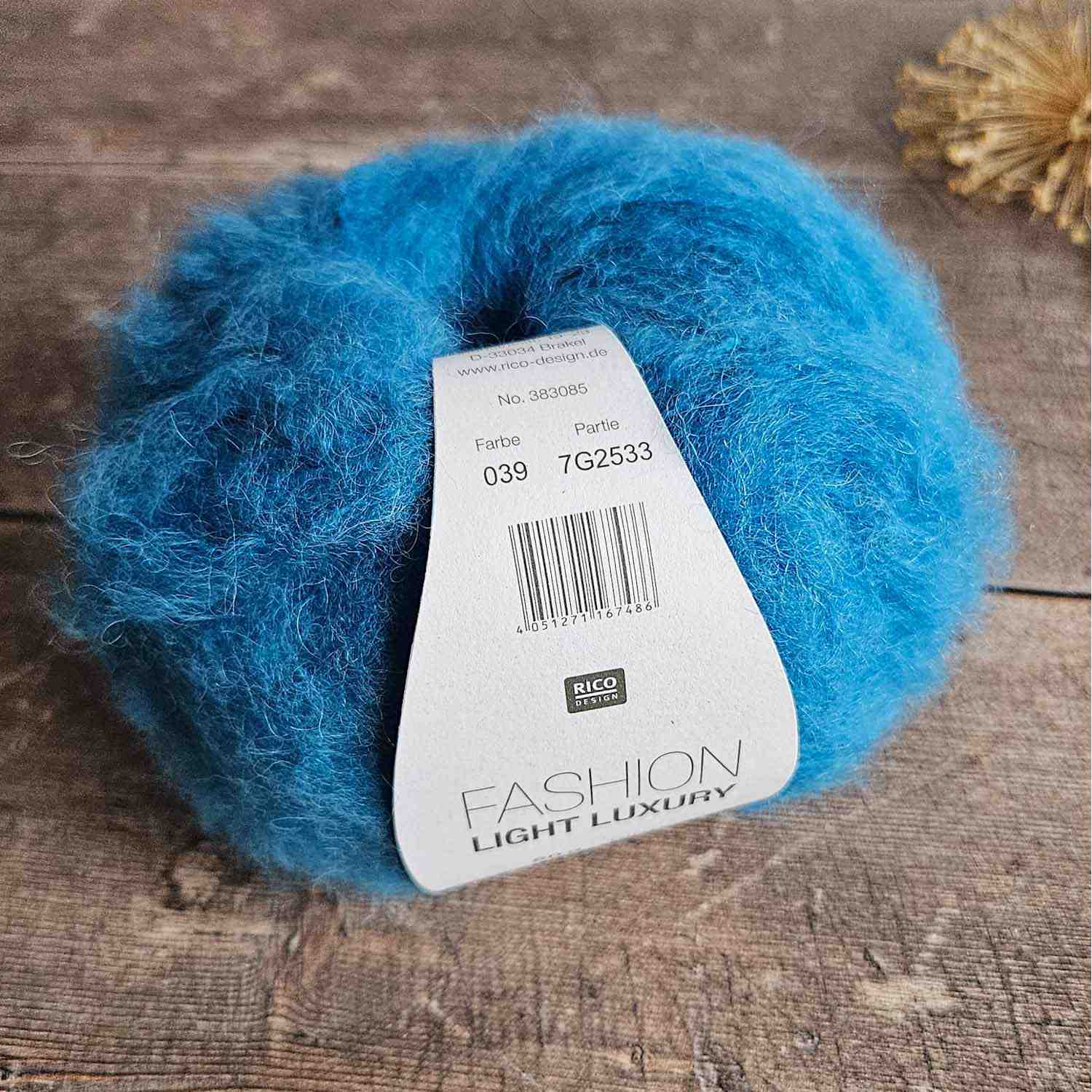 Rico Design Fashion Light Luxury yarn - 039