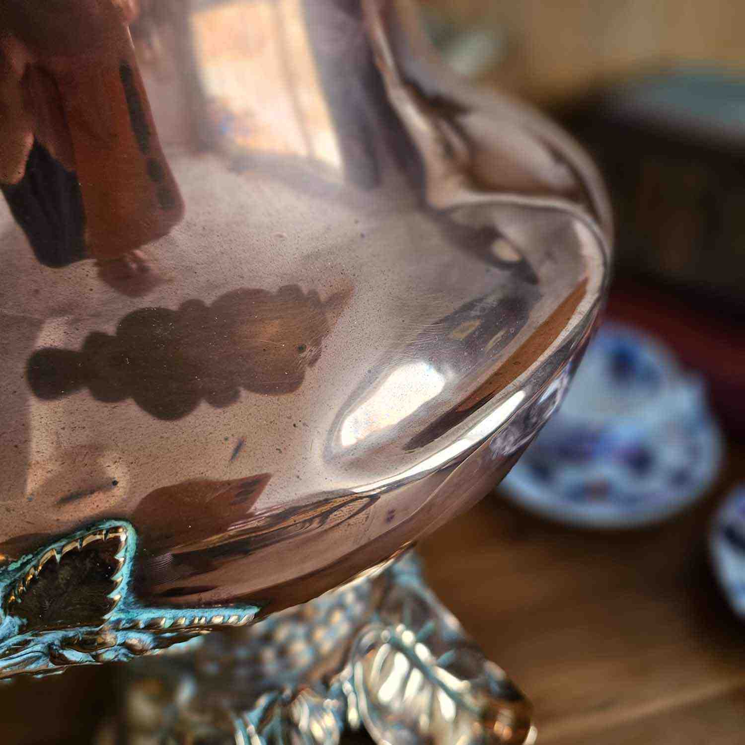 Highly decorative English Victorian copper Tea Urn