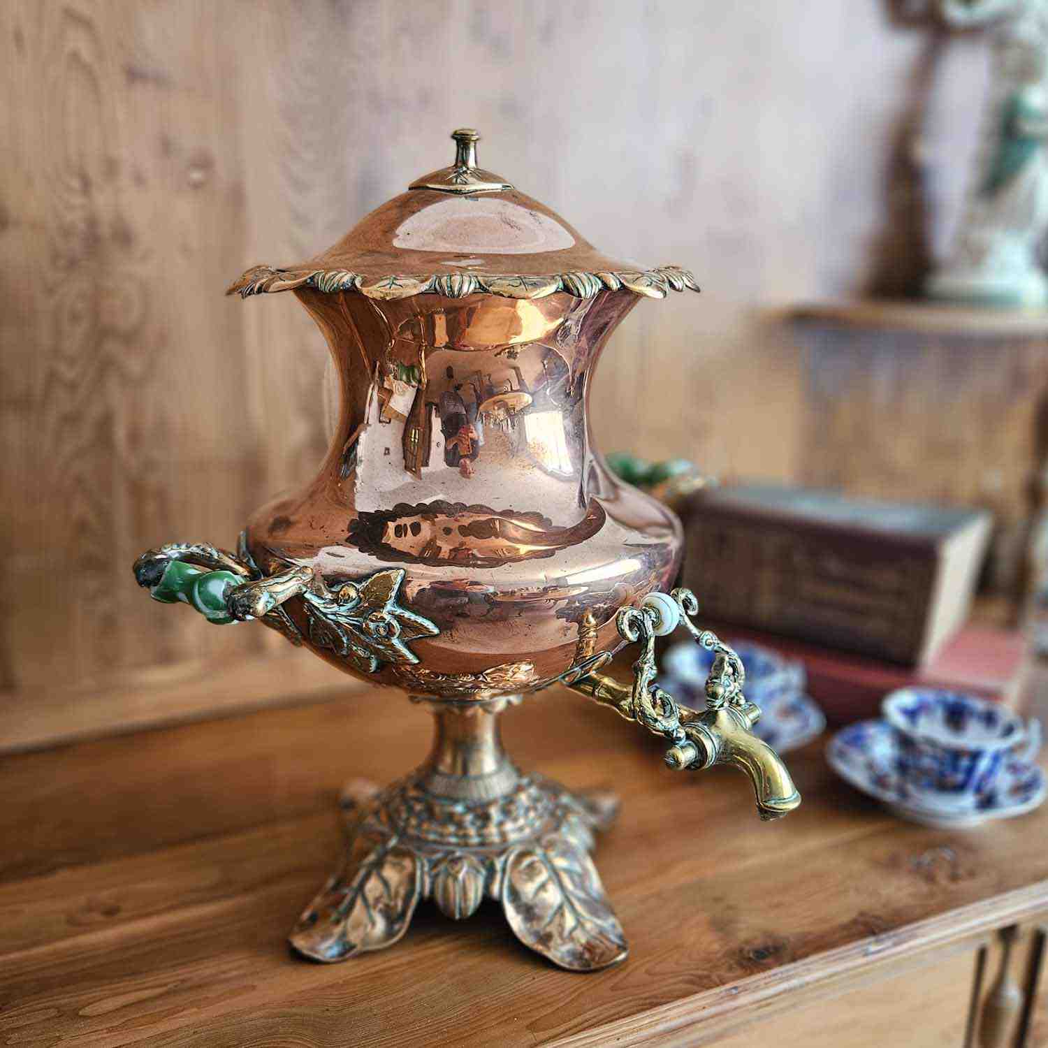 Highly decorative English Victorian copper Tea Urn